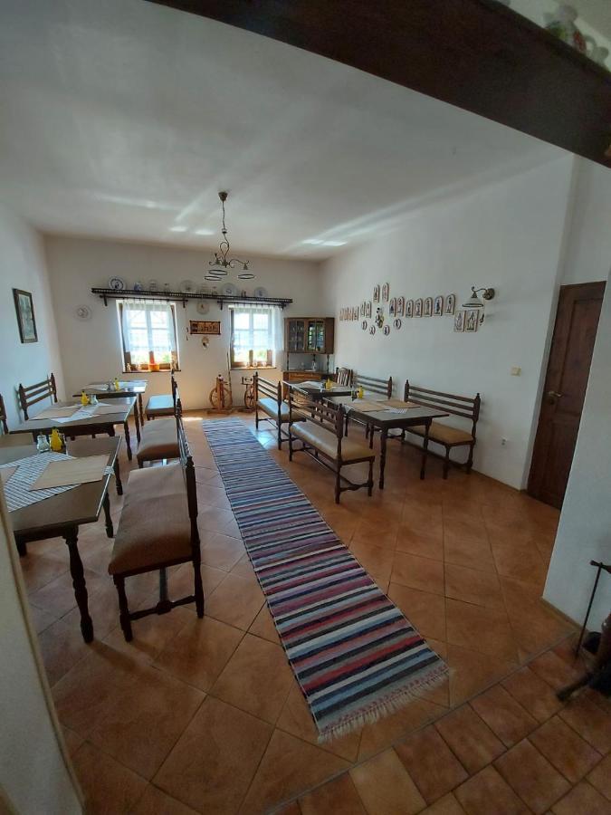 Penzion Spissky Dvor Smizany Luaran gambar