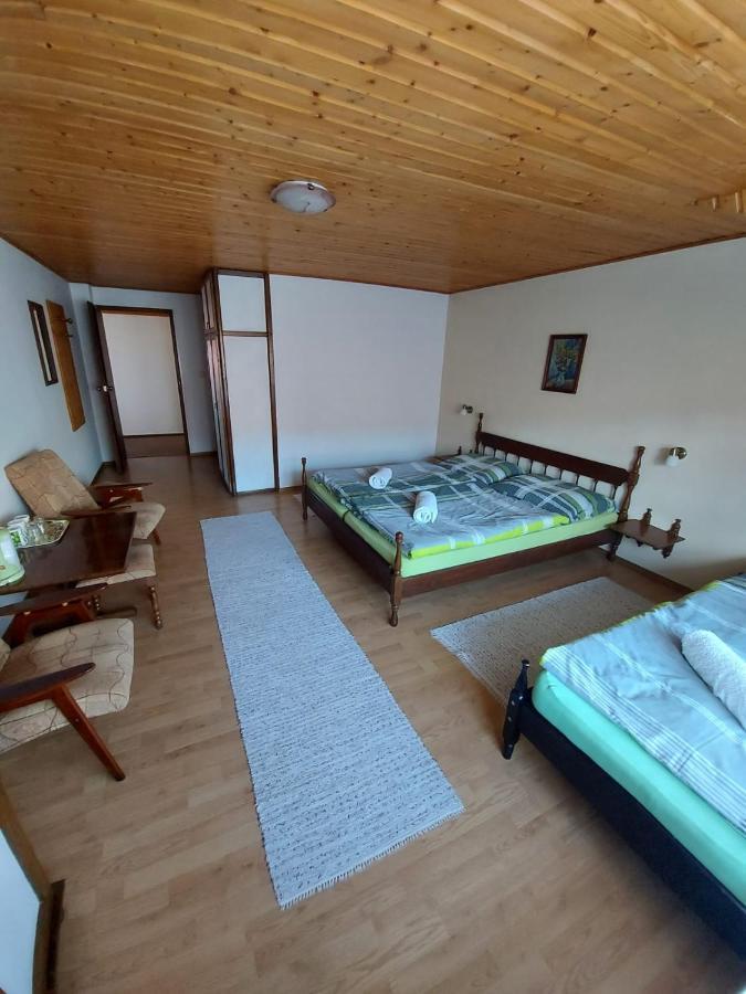 Penzion Spissky Dvor Smizany Luaran gambar