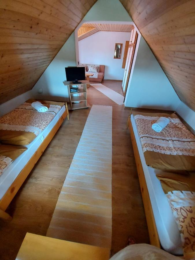 Penzion Spissky Dvor Smizany Luaran gambar